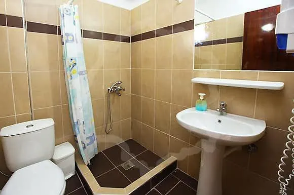 Eleni 斯卡拉伯塔麦斯