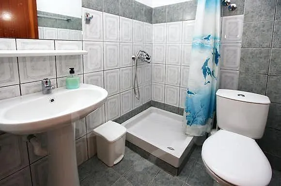 Eleni 斯卡拉伯塔麦斯