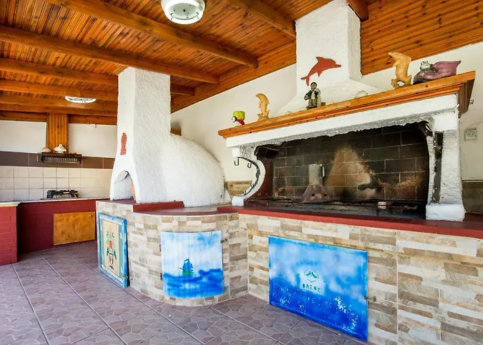 Eleni 斯卡拉伯塔麦斯